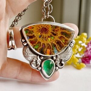 925 Silver Vintage Style green onyx stone fossil pendant necklace